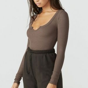 Joah brown My main Henley top